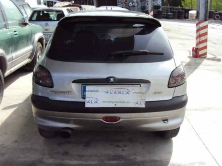 Vehiculo en el desguace: PEUGEOT 206 BERLINA XT