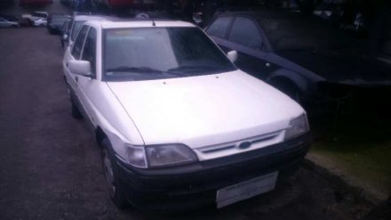 Vehiculo en el desguace: FORD ESCORT BERL./TURNIER CLX Berlina