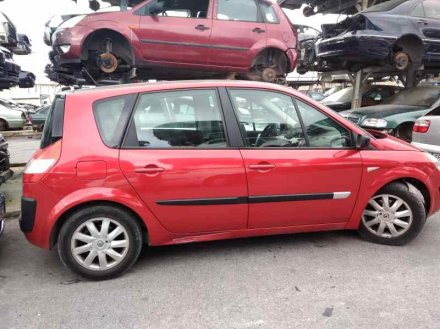 Vehiculo en el desguace: RENAULT SCENIC II Authentique