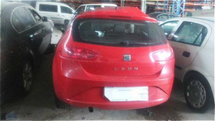 Vehiculo en el desguace: SEAT LEON (1P1) Reference