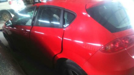 Vehiculo en el desguace: SEAT LEON (1P1) Reference