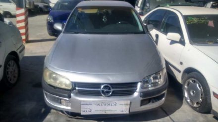 Vehiculo en el desguace: OPEL OMEGA B Básico Berlina