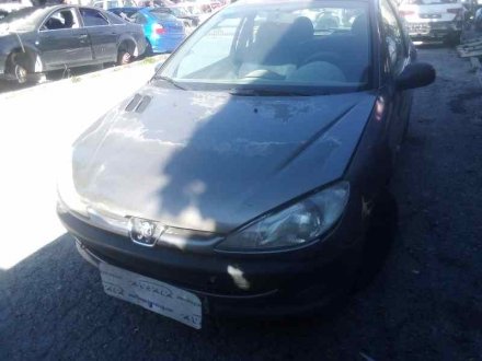 Vehiculo en el desguace: PEUGEOT 206 BERLINA XT