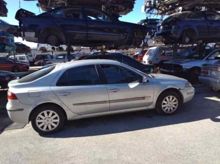 Vehiculo en el desguace: RENAULT LAGUNA II (BG0) Authentique