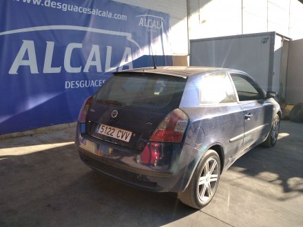 Vehiculo en el desguace: FIAT STILO (192) 1.9 JTD / 1.9 JTD 115 Dynamic