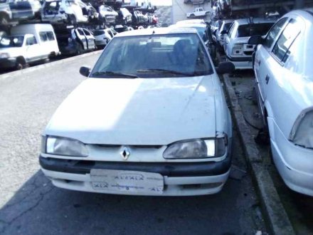 Vehiculo en el desguace: RENAULT 19 (B/C/L53) B5305