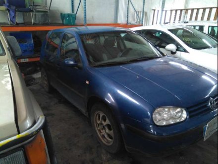 Vehiculo en el desguace: VOLKSWAGEN GOLF IV BERLINA (1J1) Básico