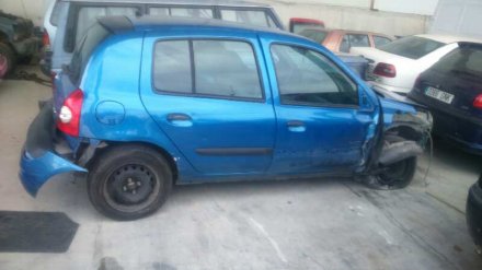 Vehiculo en el desguace: RENAULT CLIO II FASE II (B/CB0) Authentique