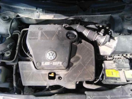 Vehiculo en el desguace: VOLKSWAGEN GOLF IV BERLINA (1J1) Básico