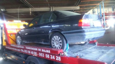 Vehiculo en el desguace: BMW SERIE 3 BERLINA (E36) 318i