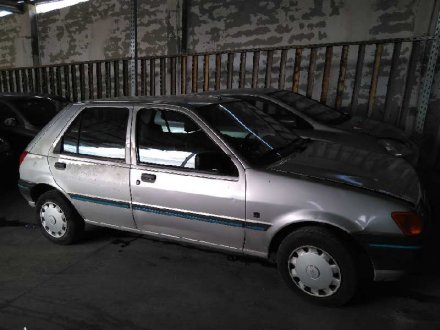 Vehiculo en el desguace: FORD FIESTA BERL./COURIER Surf