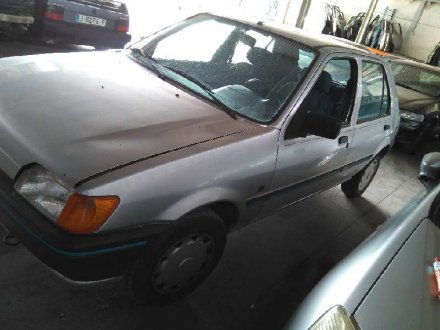 Vehiculo en el desguace: FORD FIESTA BERL./COURIER Surf