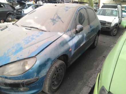 Vehiculo en el desguace: PEUGEOT 206 BERLINA XT