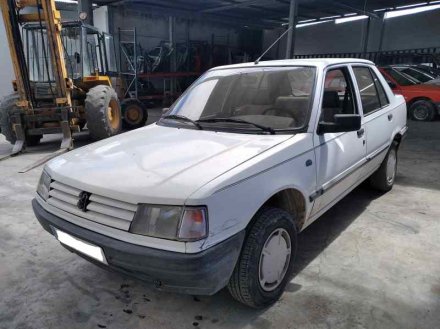 Vehiculo en el desguace: PEUGEOT 309 Vital Diesel