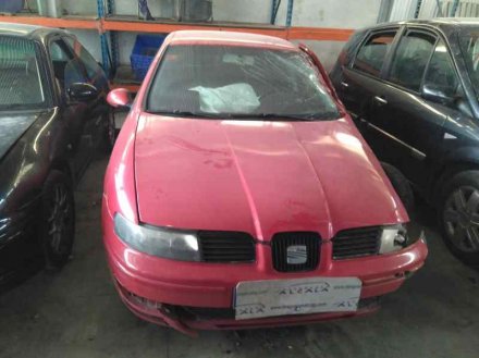 Vehiculo en el desguace: SEAT LEON (1M1) Signo