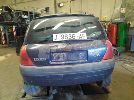 Vehiculo en el desguace: RENAULT CLIO II FASE I (B/CBO) 1.4 RN B/CBOA/F