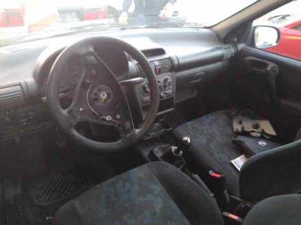 Vehiculo en el desguace: OPEL CORSA B Top (E)