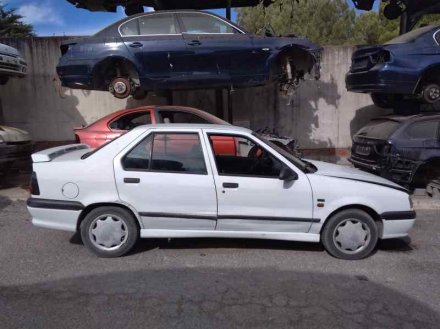 Vehiculo en el desguace: RENAULT 19 (B/C/L53) 1.9 DIESEL