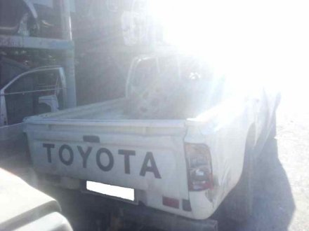 Vehiculo en el desguace: TOYOTA HILUX *