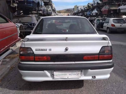 Vehiculo en el desguace: RENAULT 19 (B/C/L53) 1.9 DIESEL