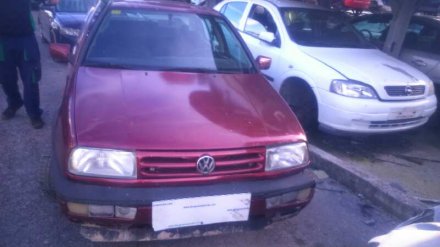 Vehiculo en el desguace: VOLKSWAGEN VENTO (1H2) GL