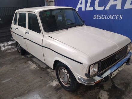 Vehiculo en el desguace: RENAULT R6 R6 1.1 GTL *