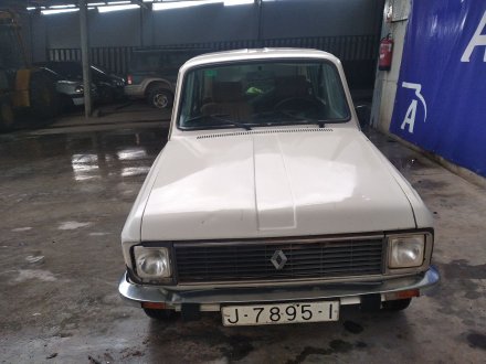 Vehiculo en el desguace: RENAULT R6 R6 1.1 GTL *