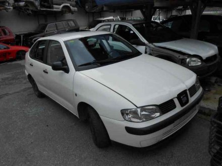 Vehiculo en el desguace: SEAT CORDOBA BERLINA (6K2) Stella