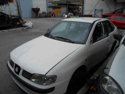 Vehiculo en el desguace: SEAT CORDOBA BERLINA (6K2) Stella