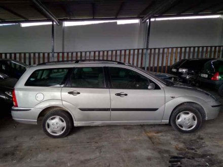 Vehiculo en el desguace: FORD FOCUS BERLINA (CAK) Ambiente