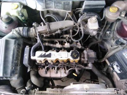 Vehiculo en el desguace: OPEL ASTRA F BERLINA GL