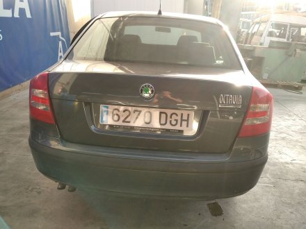 Vehiculo en el desguace: SKODA OCTAVIA BERLINA (1Z3) Active