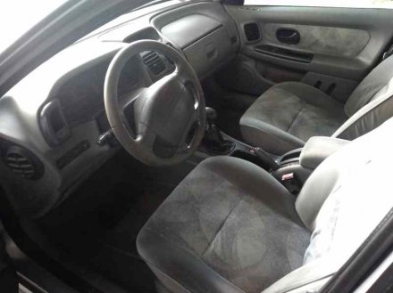 Vehiculo en el desguace: RENAULT LAGUNA (B56) 1.6 16V RT