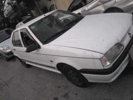 Vehiculo en el desguace: RENAULT 19 (B/C/L53) B5305