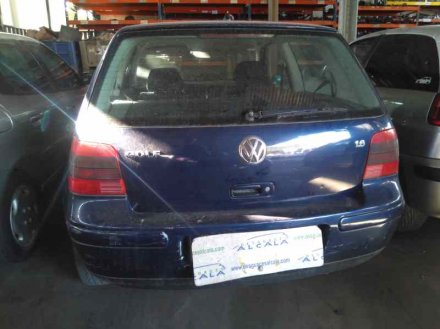 Vehiculo en el desguace: VOLKSWAGEN GOLF IV BERLINA (1J1) Básico