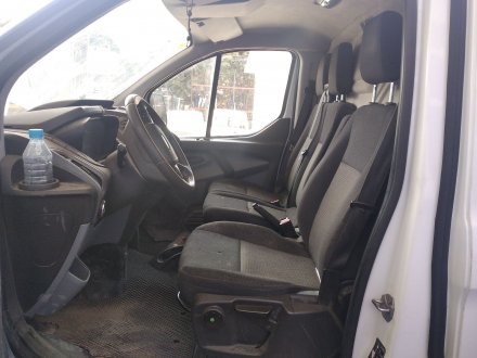 Vehiculo en el desguace: FORD TRANSIT COMBI 06 FT 300 mediano