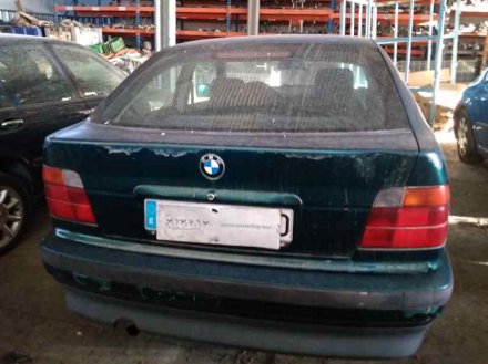 Vehiculo en el desguace: BMW SERIE 3 BERLINA (E36) 316i