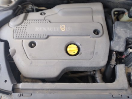 Vehiculo en el desguace: RENAULT LAGUNA II (BG0) 1.9 dCi Diesel