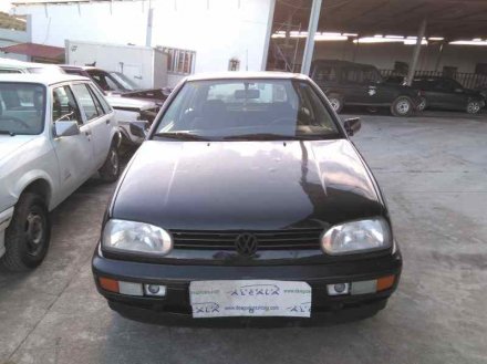 Vehiculo en el desguace: VOLKSWAGEN GOLF III BERLINA (1H1) S