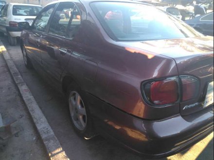 Vehiculo en el desguace: NISSAN PRIMERA BERLINA (P11) Básico