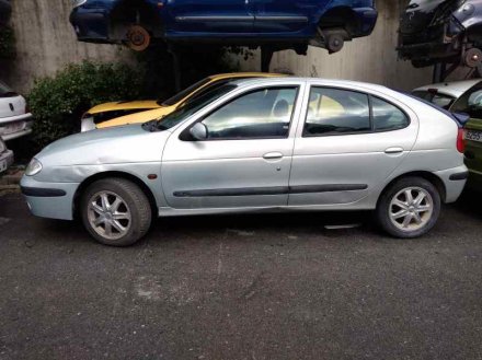 Vehiculo en el desguace: RENAULT MEGANE I FASE 2 CLASSIC (LA..) 1.9 DCi Expression