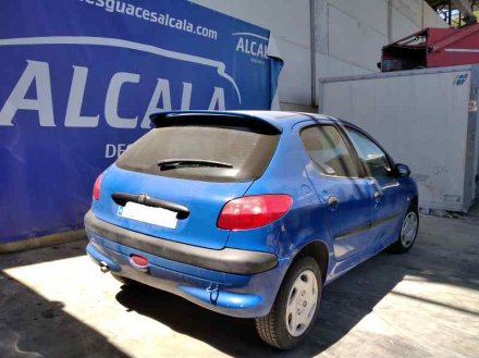 Vehiculo en el desguace: PEUGEOT 206 BERLINA XR