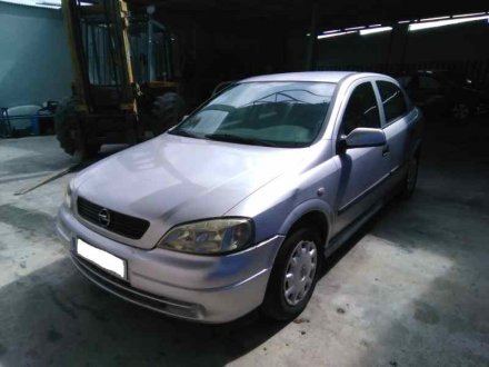 Vehiculo en el desguace: OPEL ASTRA G BERLINA Club