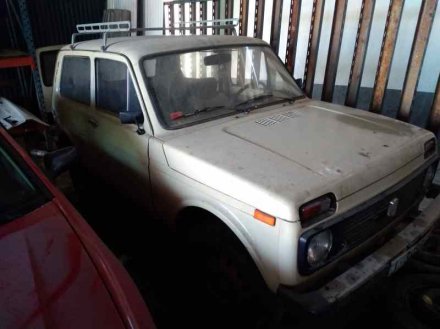 Vehiculo en el desguace: LADA NIVA ( 2121 / 21213 / 21214 / 21215 ) *