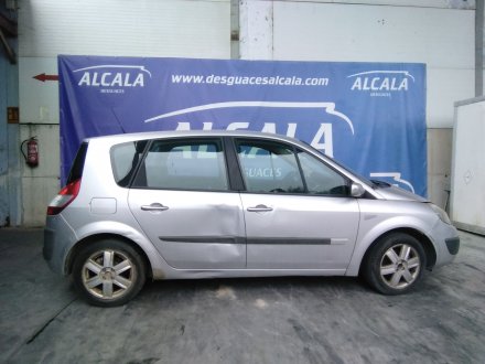 Vehiculo en el desguace: RENAULT SCENIC II 1.5 dCi Diesel