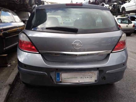 Vehiculo en el desguace: OPEL ASTRA H BERLINA Enjoy