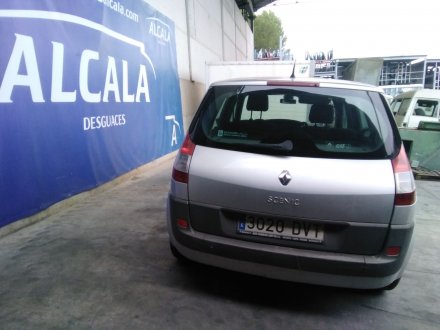 Vehiculo en el desguace: RENAULT SCENIC II 1.5 dCi Diesel