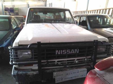 Vehiculo en el desguace: NISSAN PATROL (K/W160) Familiar (W160)