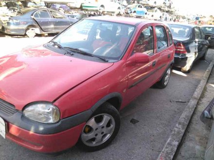 Vehiculo en el desguace: OPEL CORSA B Top 100 (E)