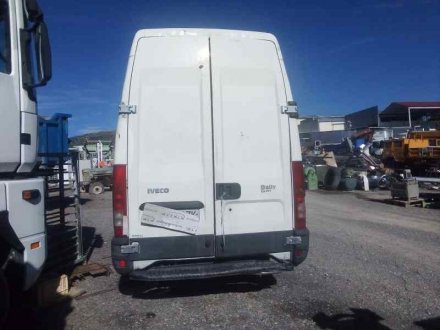 Vehiculo en el desguace: IVECO DAILY CAJA CERRADA (1999 =>) 35 - S 14 Caja cerrada